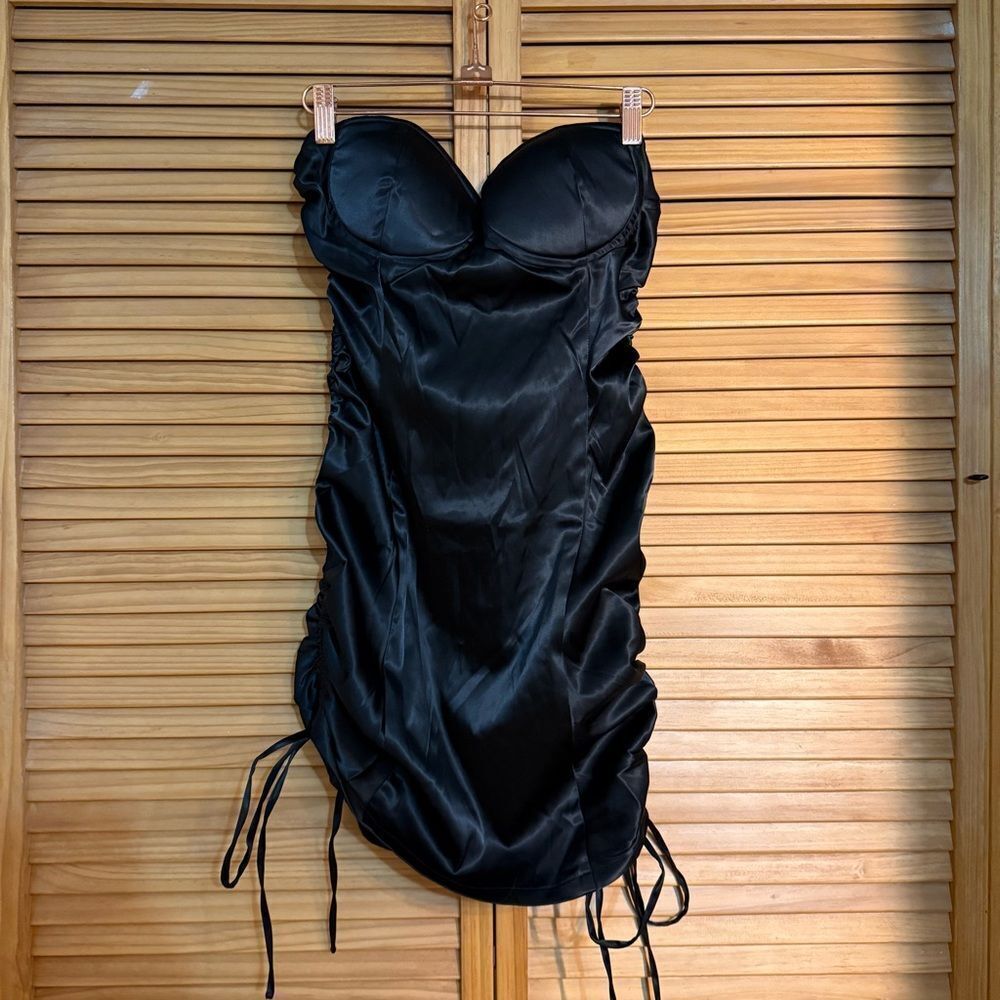 NWT Selfie Leslie Black Strapless Dress large